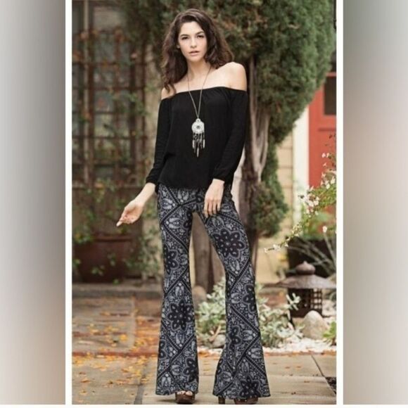 NWT ShoSho Wide Leg High Waist Pant - Navy/White - Picture 3 of 8